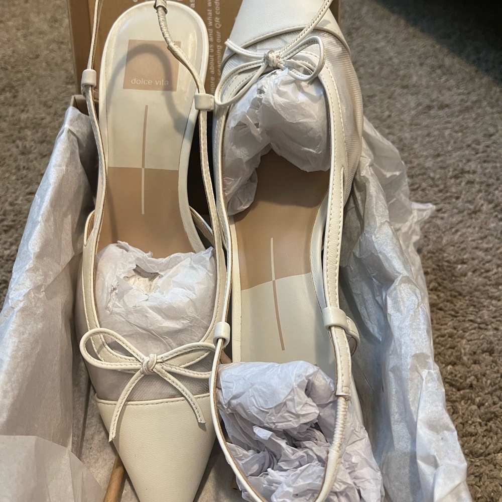 Dolce Vita Ivory Kitten Heels
